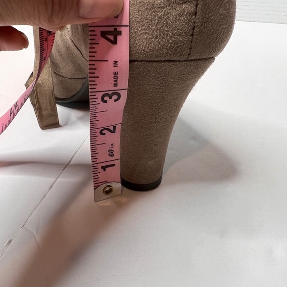 Aerosoles Nude MINOR‎ ROLE Mary Jane Style Lace Up Pumps Size 11 - Picture 11 of 12